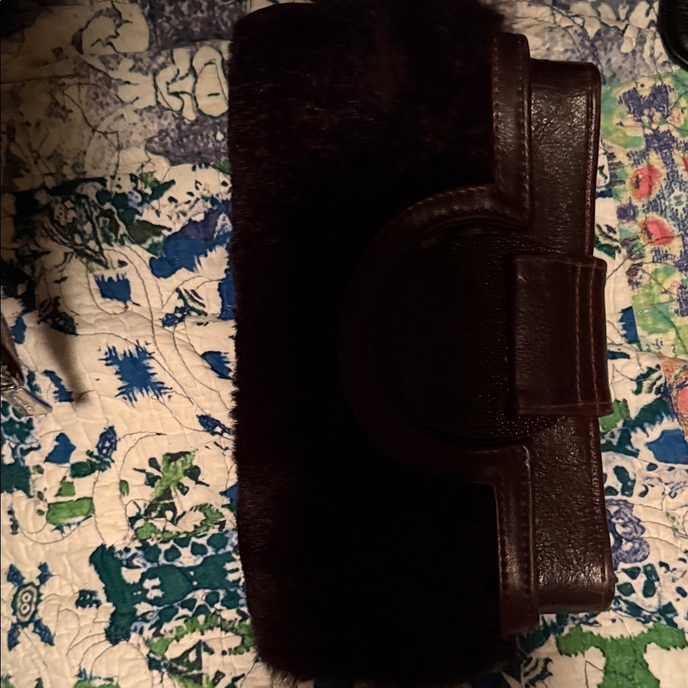 Skins Designer Ray Augousti Sheared Beaver w Stingray Closure Clutch💫